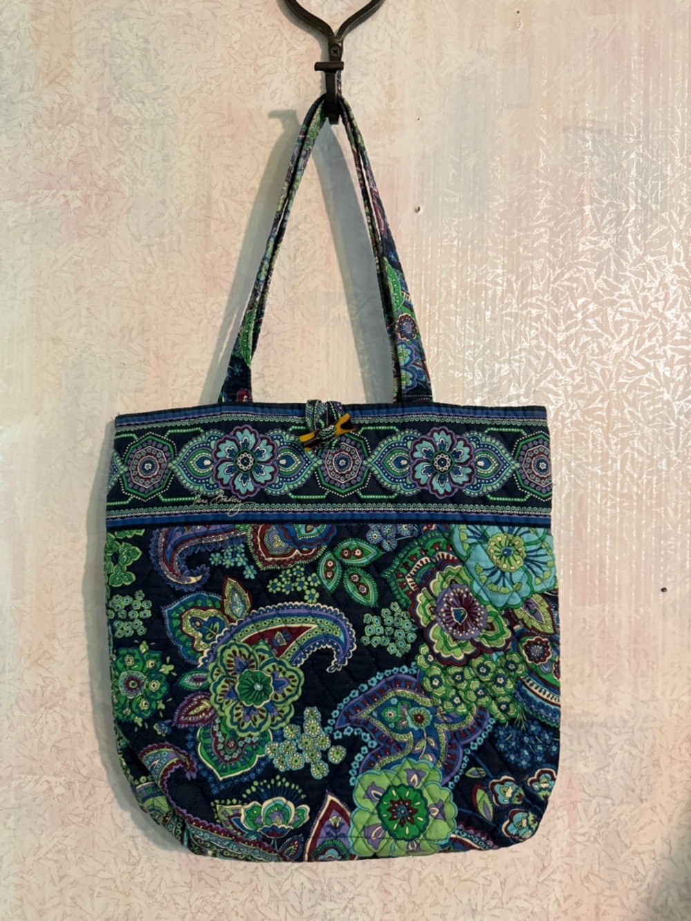 Vera Bradley Vera Tote Bag in Blue Rhapsody Retired Print, Toggle Closure